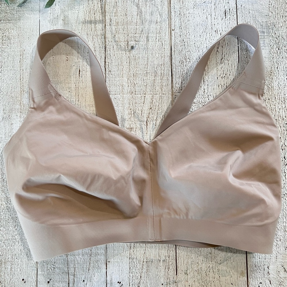 Lululemon bra 36DD